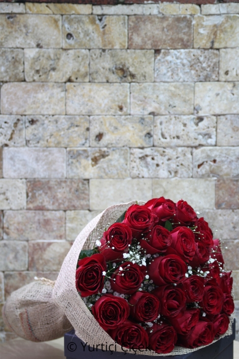 25 Red Roses Bouquet 